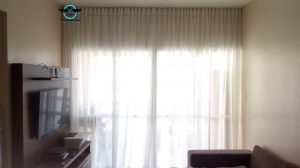 caida-ilhoes-trilho-suico-em-sala-sem-forro